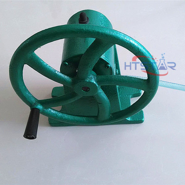 Hand Crank Vacuum Pump Double Cylinder HTSTAR Physics Laboratory Apparatus  - Laboratory Apparatus,Science Lab Equipment,Teaching Materials,Lab  Supplies Manufacturer,Supplier & Exporter 